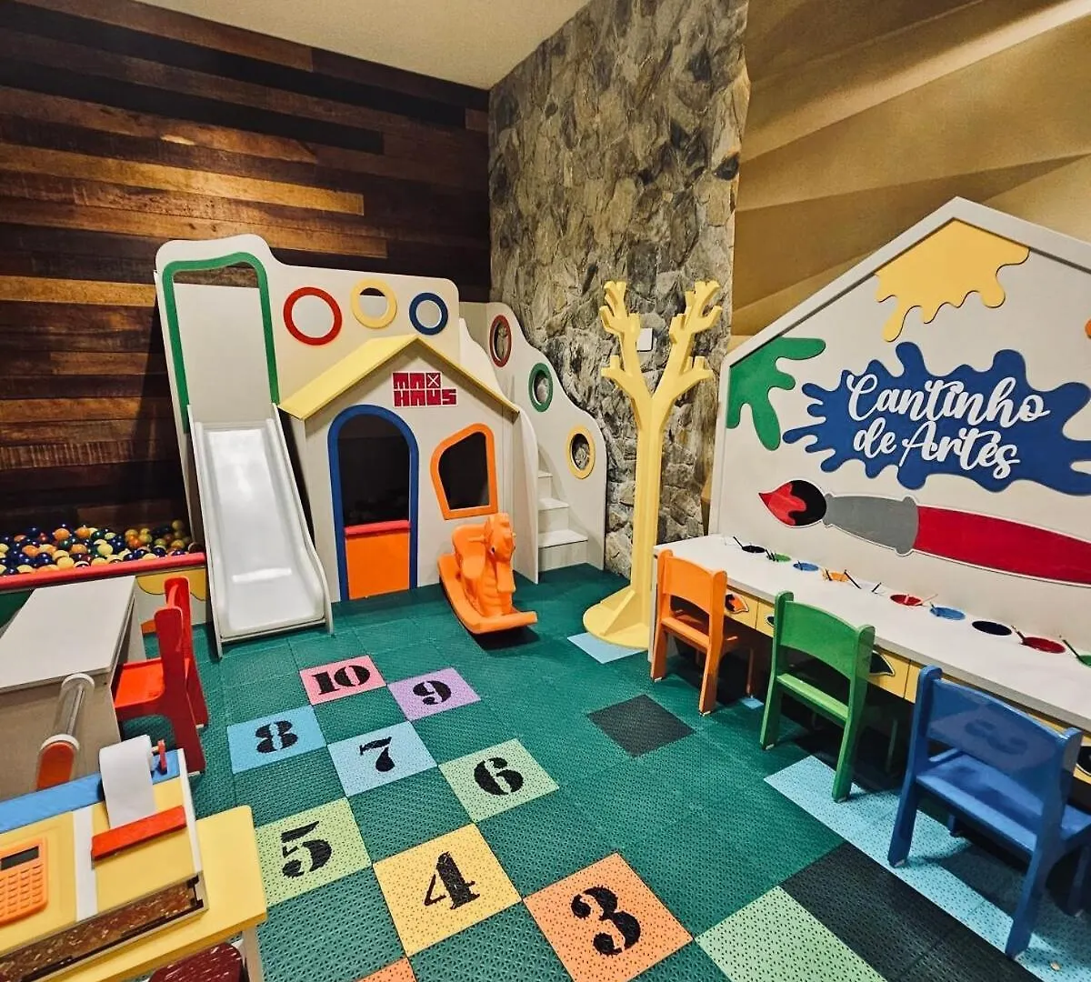 The Green Hill Com Piscinas Em Praia Brava Itajai Apartment